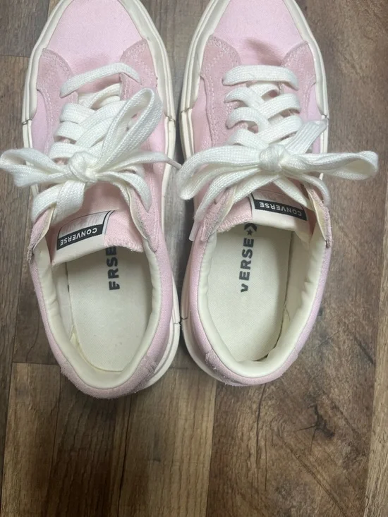 Converse - Picture 5 of 7